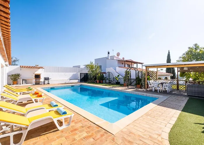 Villa Estrelicia - Pool - Free Wi-Fi - New In Booking